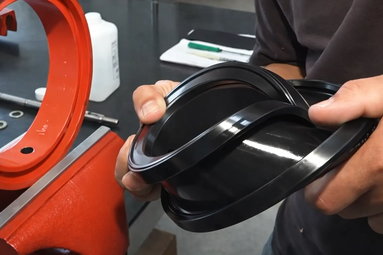 Kỹ thuật lắp gioăng van bướm hình trái tim